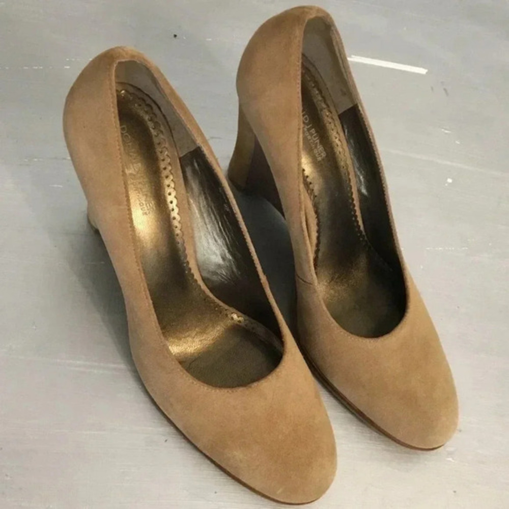 Donald J Pliner Heather Camel Tan Suede Leather Wedge Heel Pumps Size 9.5 M